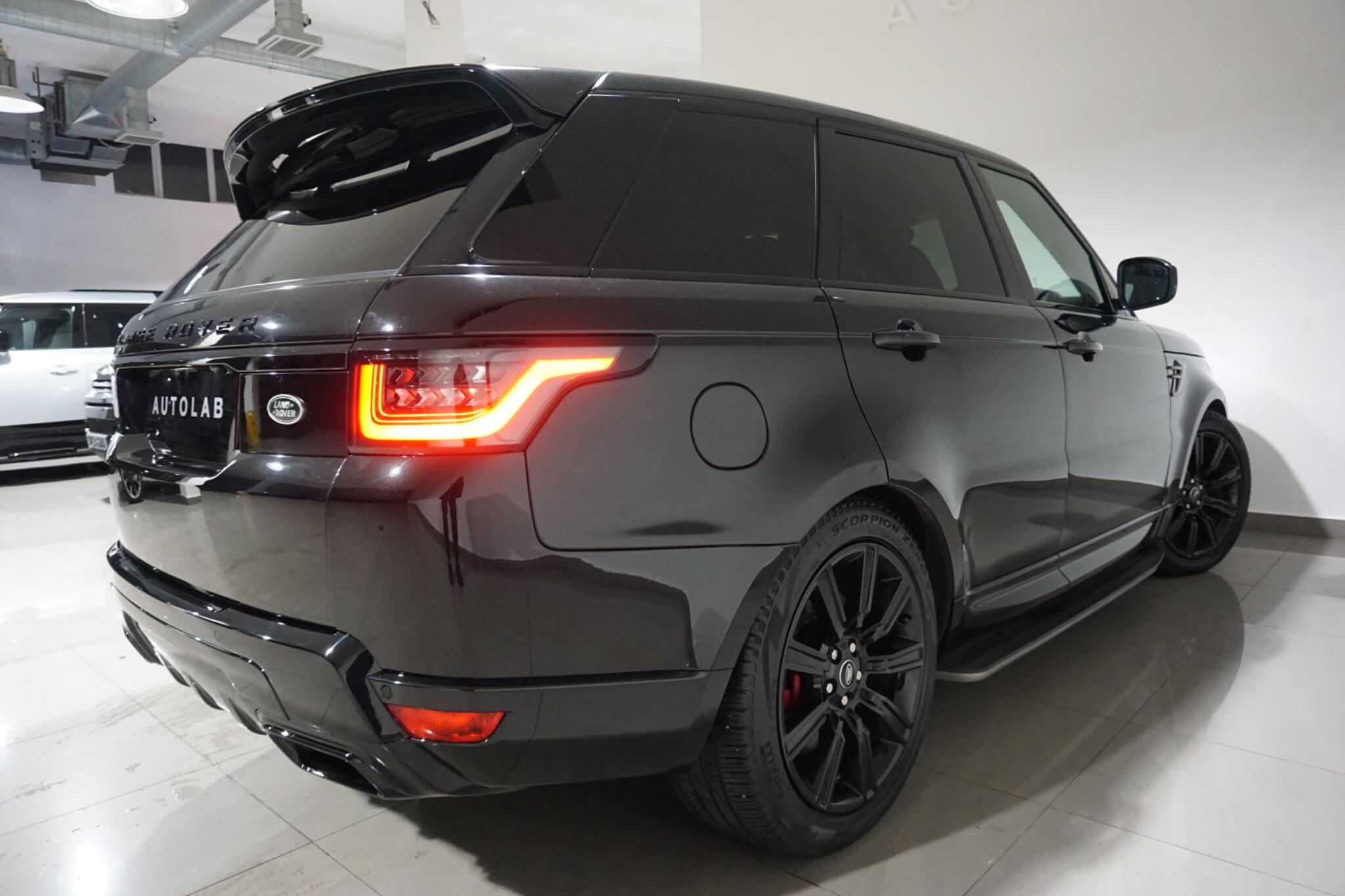 Land Rover Range Rover Sport 2.0 P400e 13.1kWh HSE Dynamic Black SUV 5dr Petrol Plug-in Hybrid Auto 4WD Euro 6 (s/s) (404 ps)